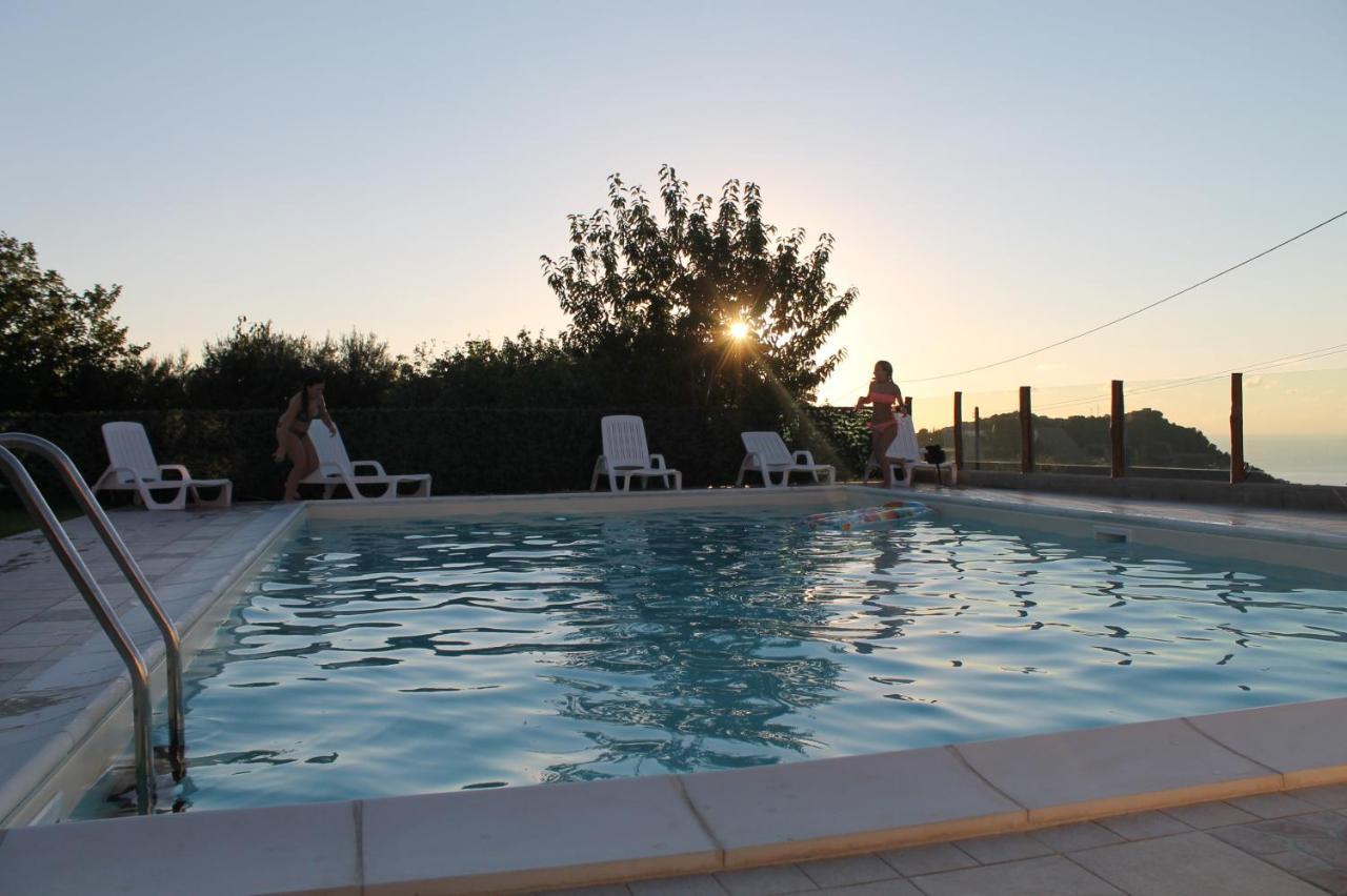 Antico Casale Bed & Breakfast จอโยซามาเรอา ภายนอก รูปภาพ