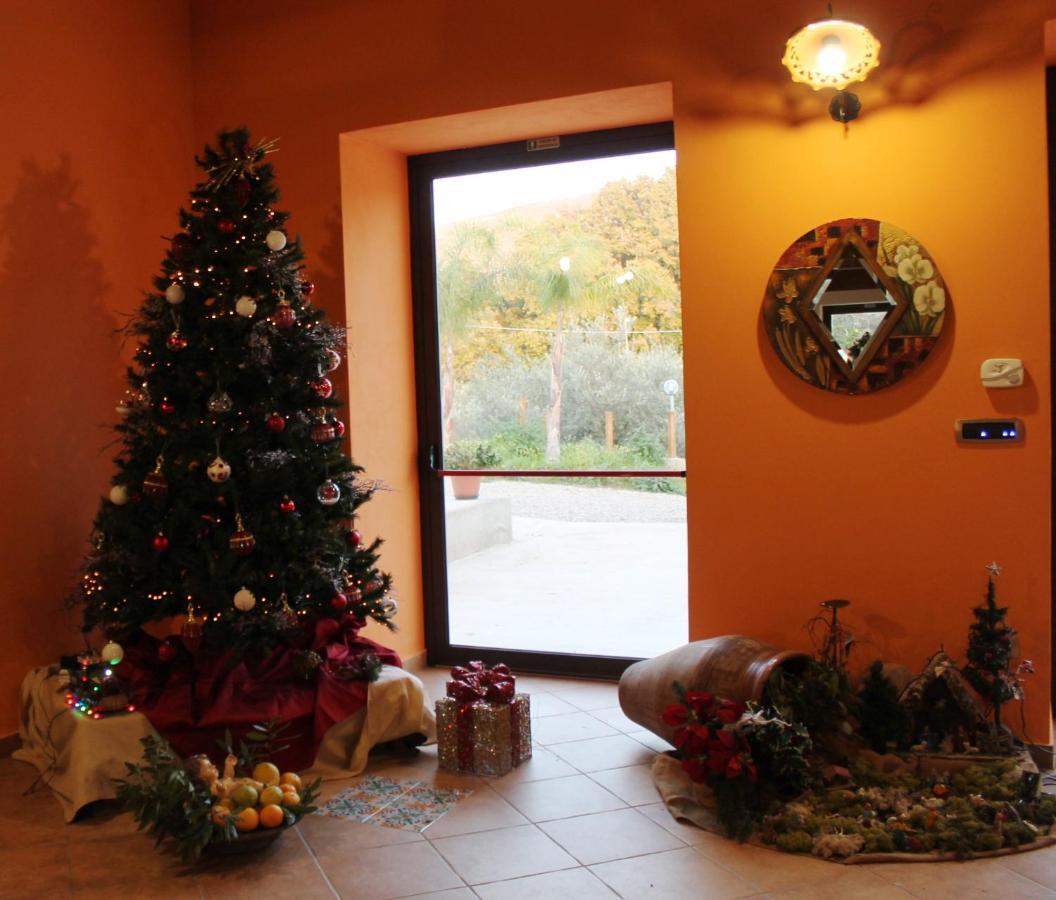 Antico Casale Bed & Breakfast จอโยซามาเรอา ภายนอก รูปภาพ