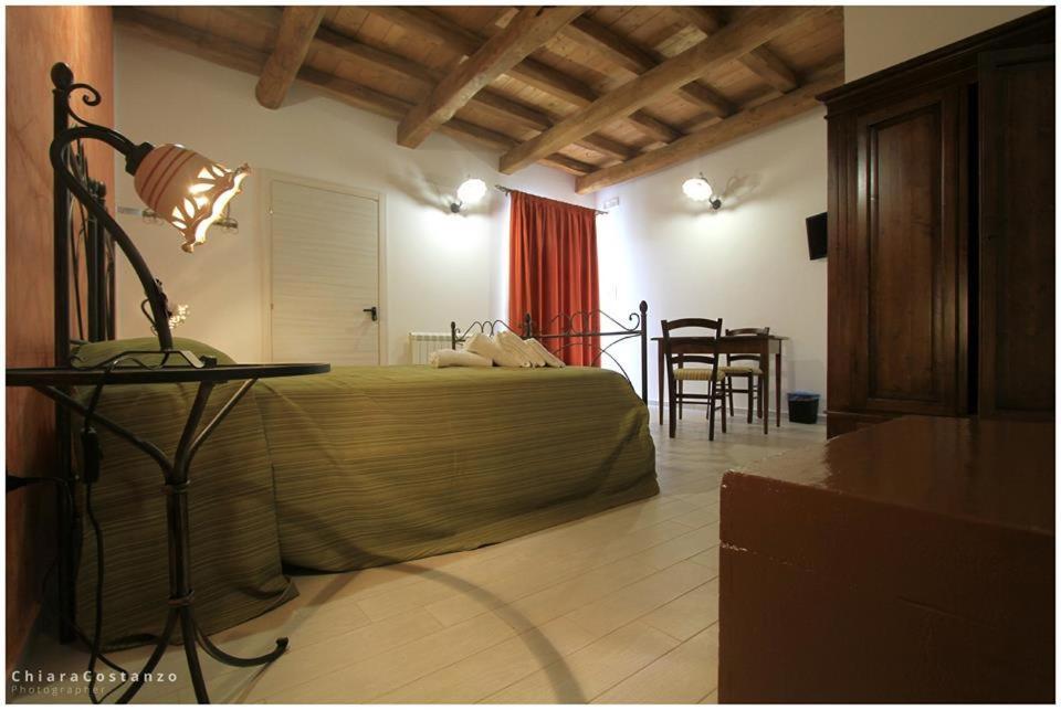 Antico Casale Bed & Breakfast จอโยซามาเรอา ภายนอก รูปภาพ